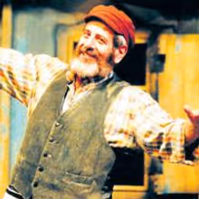 Topol Has 'Magic to Do, Just For You' in 'Fiddler on the Roof' at the Hippodrome